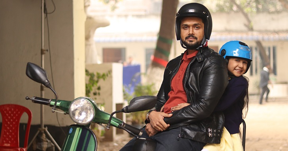 ফাঁস হচ্ছে ব্যক্তিগত ভিডিও, আতঙ্ক ছড়াচ্ছে ‘নীলচক্র’