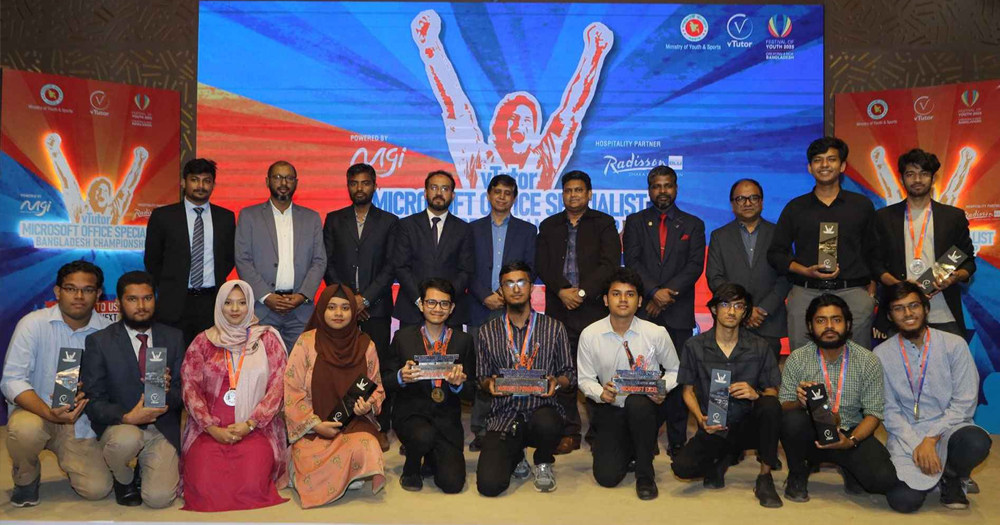 ভিটিউটর মাইক্রোসফট ন্যাশনাল জিতে যুক্তরাষ্ট্রে যাচ্ছেন ৩ শিক্ষার্থী