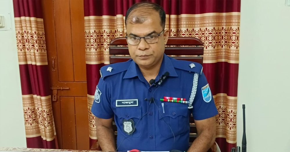 ফরিদপুরে লুট হওয়া অস্ত্র পরিত্যক্ত অবস্থায় উদ্ধার