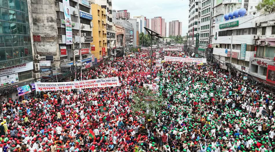 নয়াপল্টনে বিএনপির তিন অঙ্গ-সংগঠনের তারুণ্যের সমাবেশ শুরু