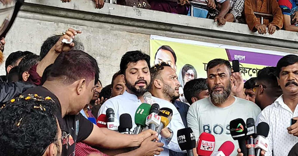 মেয়রের দায়িত্ব বুঝিয়ে না দিলে আন্দোলন আরও বেগবানের হুঁশিয়ারি ইশরাকের