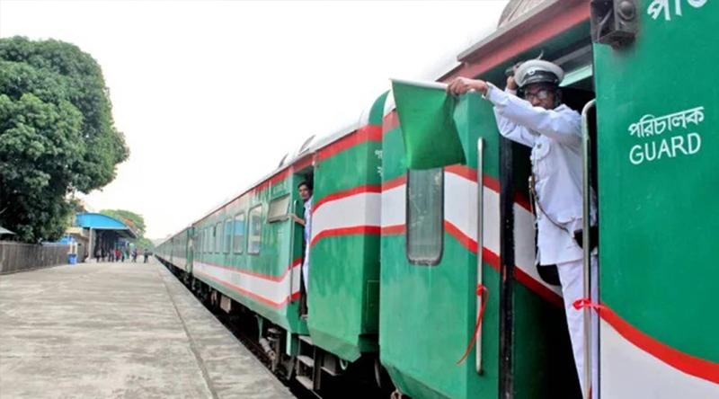 ঈদে রেল কর্মকর্তাদের ‘ইমার্জেন্সি ডিউটি’, বহরে যুক্ত হচ্ছে ৪৪ কোচ