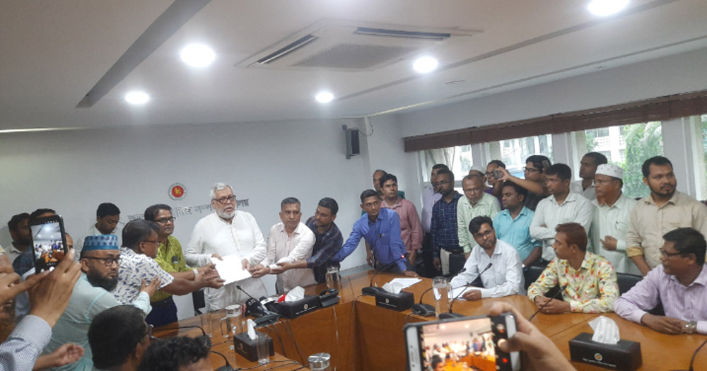 চাকরি অধ্যাদেশের কিছু ধারা অপপ্রয়োগের আশঙ্কা আছে : জ্বালানি উপদেষ্টা