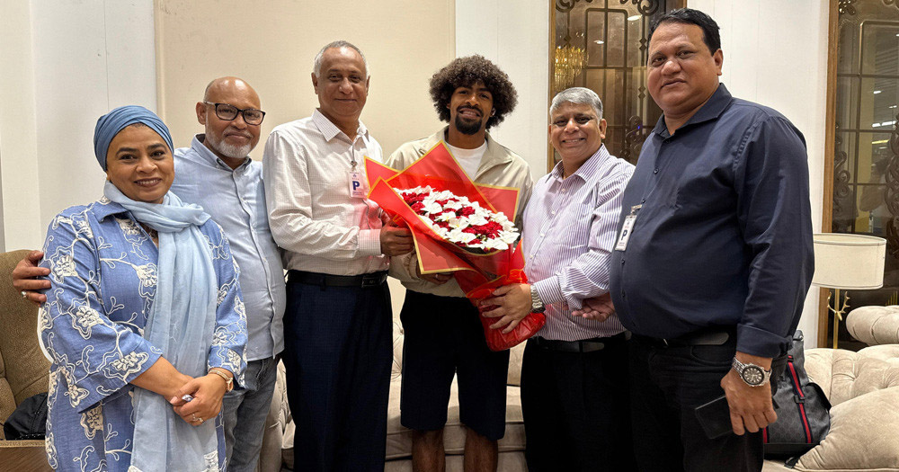 সিঙ্গাপুরের বিপক্ষে খেলতে ঢাকায় হামজা চৌধুরী