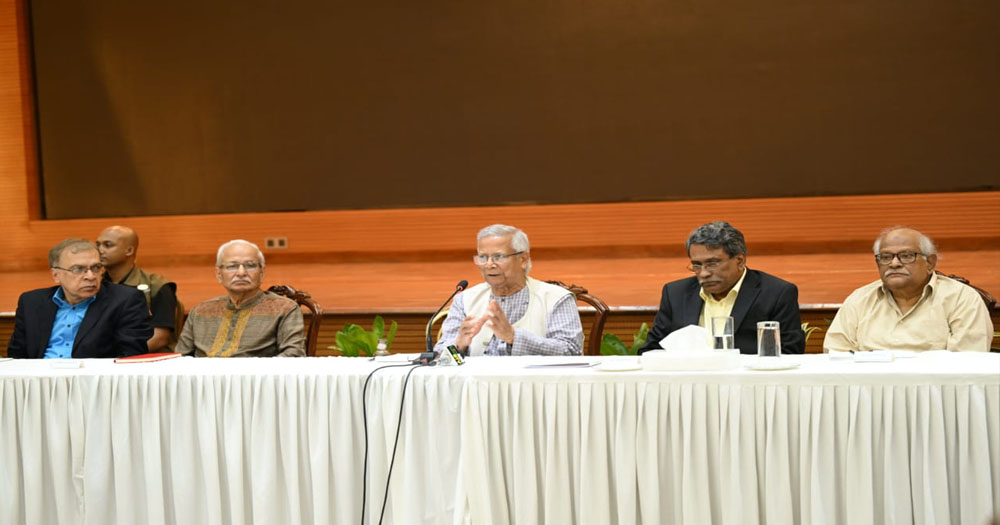 রাজনৈতিক দলগুলোর সঙ্গে ঐকমত্যের মাধ্যমে জুলাই সনদ ঘোষণার অঙ্গীকার প্রধান উপদেষ্টার