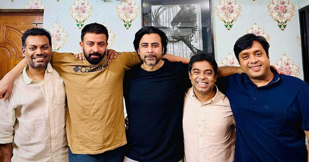 কাঁধে কাঁধ মেলালেন শাকিব-নিশো