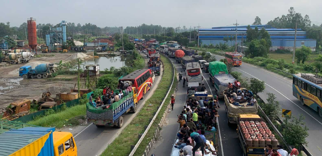 ঢাকা-টাঙ্গাইল মহাসড়কে ২৩ কিমি যানজট, ভোগান্তিতে ঈদে ঘরমুখো যাত্রীরা