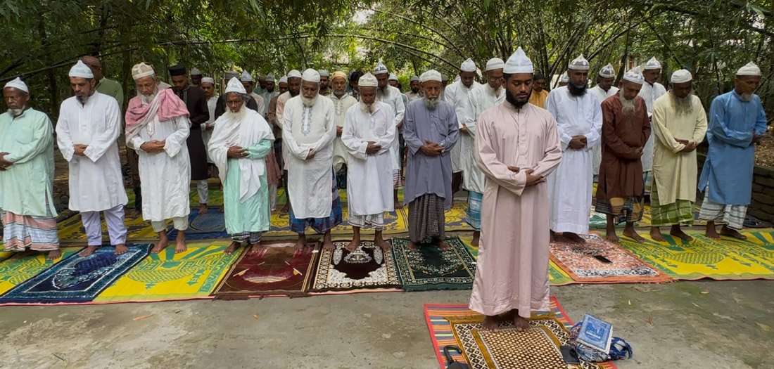 ফরিদপুরে ঈদুল আযহার নামাজ উদযাপন