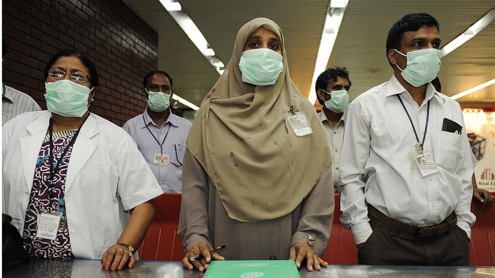 করোনা ভাইরাস: আবারও জনসমাগমপূর্ণ এলাকায় মাস্ক পরার পরামর্শ