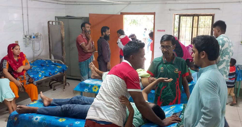 চাঁদপুরে কোরবানির পশু জবাই করতে গিয়ে আহত শতাধিক