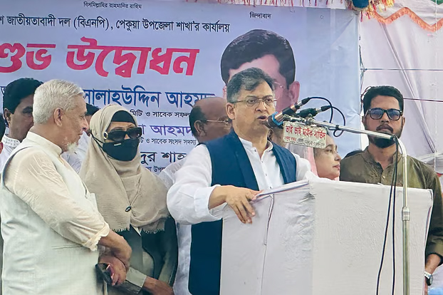 ফ্যাসিবাদবিরোধী আন্দোলনে চূড়ান্ত নেতৃত্ব দিয়েছেন তারেক রহমান : সালাহউদ্দিন আহমেদ