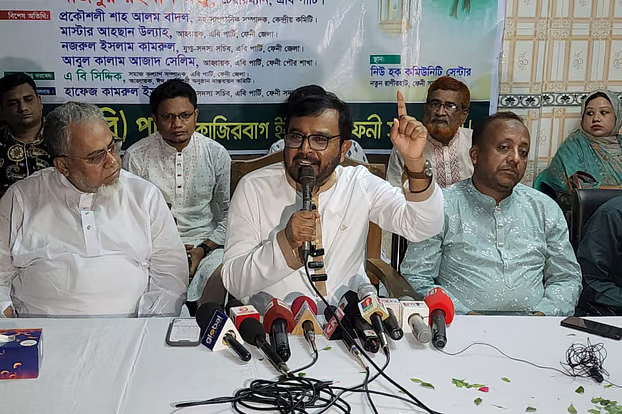 সরকার রাজনৈতিক দল ও ছাত্রদের মধ্যে ঐক্য গড়তে ব্যর্থ হয়েছে : মজিবুর রহমান মঞ্জু