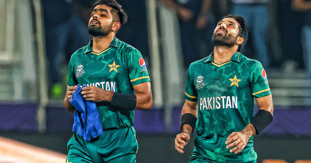 বাবর, রিজওয়ানদের ছাড়াই বাংলাদেশে আসতে চাইছে পাকিস্তান