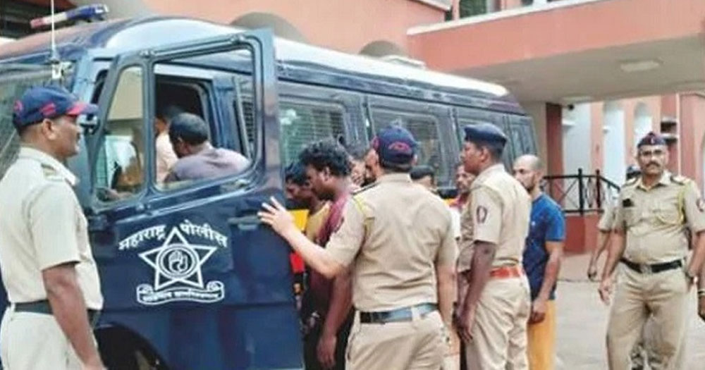 পশ্চিমবঙ্গের যুবককে 'অবৈধ বাংলাদেশি' সন্দেহে মহারাষ্ট্র পুলিশের আটক ও বাংলাদেশে পুশব্যাক