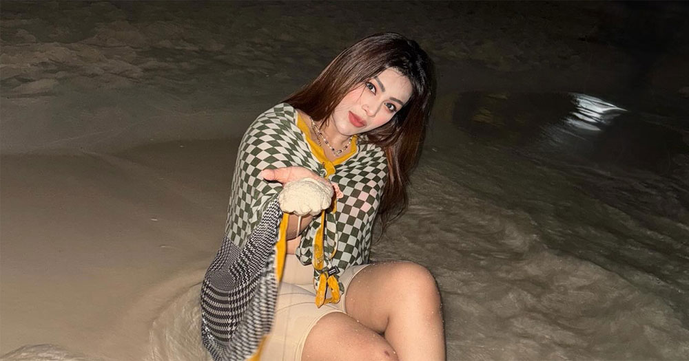 দুবাইয়ে কী করছেন মিষ্টি জান্নাত