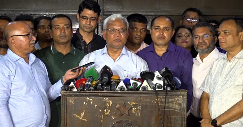 খালেদা জিয়ার স্বাস্থ্য স্থিতিশীল, বাসাতেই চলবে চিকিৎসা: ডা. জাহিদ