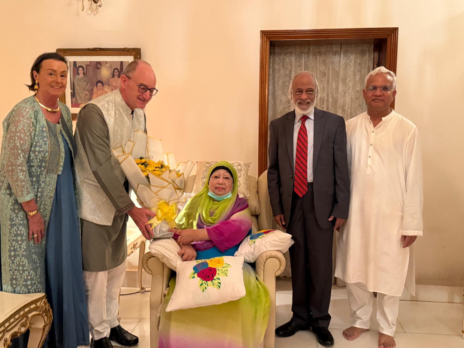 খালেদা জিয়ার সঙ্গে বিদায়ী   জার্মান রাষ্ট্রদূতের সাক্ষাৎ