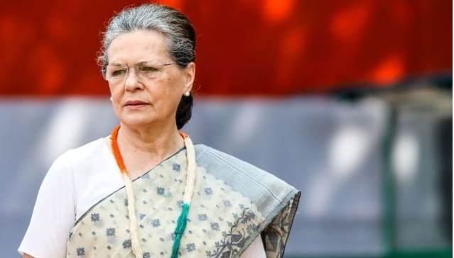 ইরান-ইসরায়েল ইস্যুতে ভারতের নীরবতার কড়া সমালোচনায় সোনিয়া গান্ধী