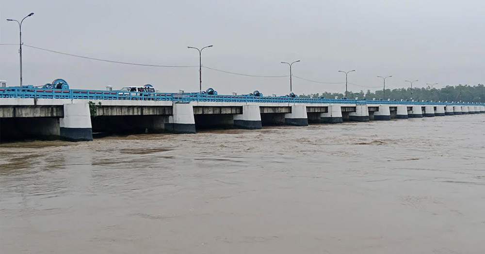 তিস্তার পানি বাড়ছেই, বন্যার আশঙ্কা