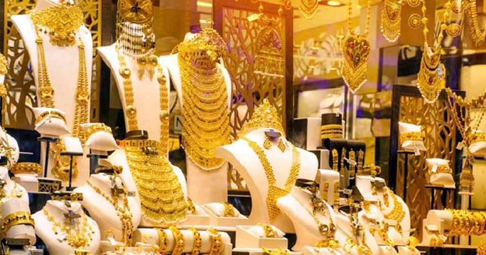 আজ থেকে নতুন দামে বিক্রি হচ্ছে সোনা