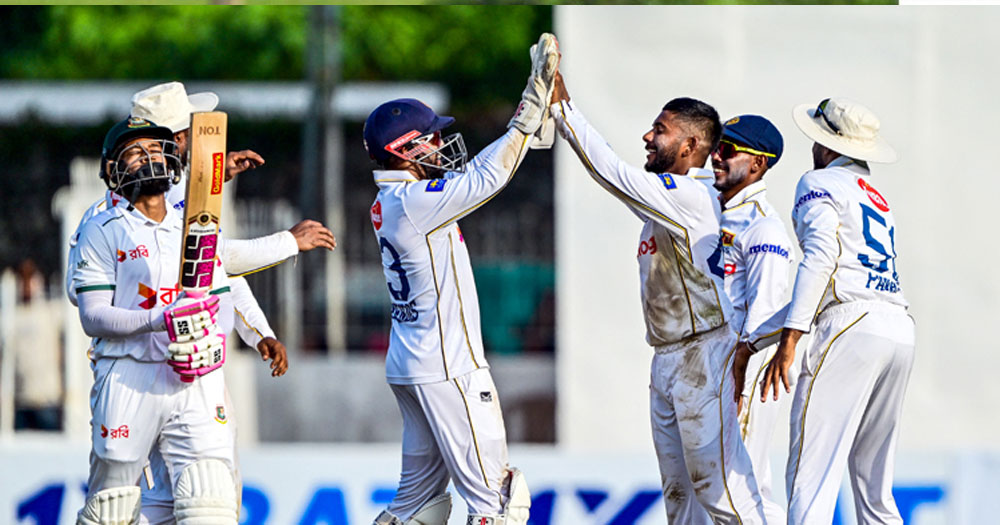 প্রথম দিনেই বাংলাদেশ হারালো ৮ উইকেট, রান কেবল ২২০
