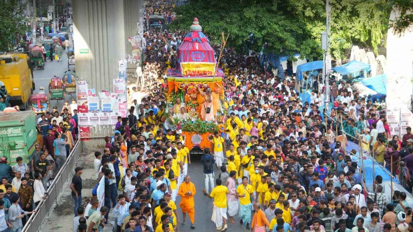 রাজধানীতে সনাতন ধর্মাবলম্বীদের রথযাত্রা উৎসব