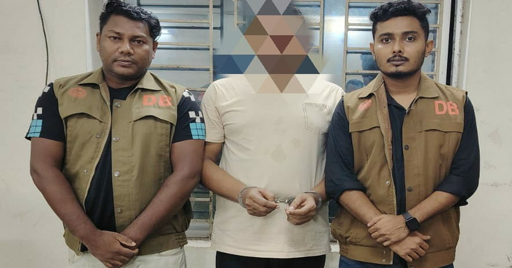 নোয়াখালীতে আওয়ামী লীগ নেতা পাইপগানসহ গ্রেপ্তার