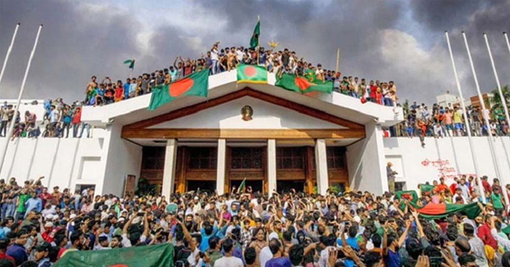 ১ জুলাই: ‘স্বৈরাচারী সরকার’ পতনের অভূতপূর্ব সূচনার দিন