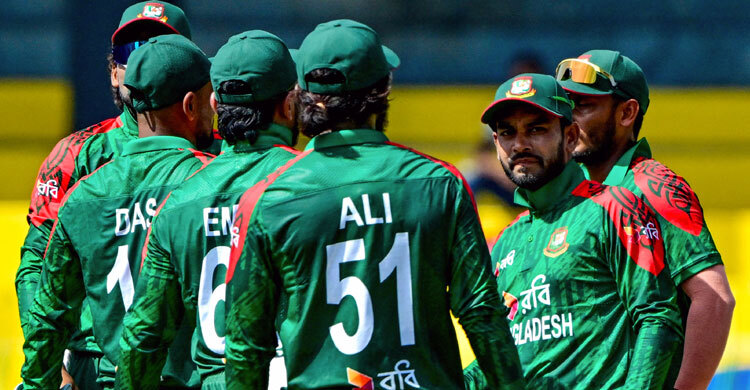 তাসকিন-সাকিবদের দুর্দান্ত বোলিংয়ে আড়াইশর আগেই অলআউট শ্রীলঙ্কা