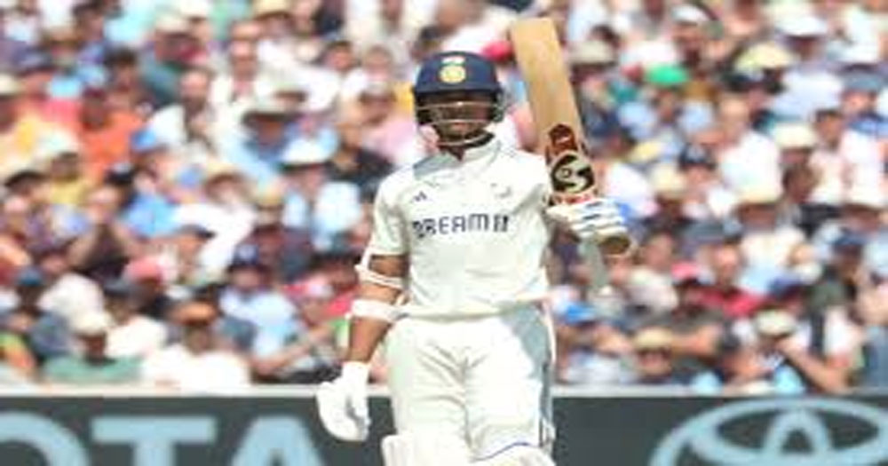 ৮৭ রানে জয়সাওয়াল, ভাঙলেন ৫১ বছরের রেকর্ড