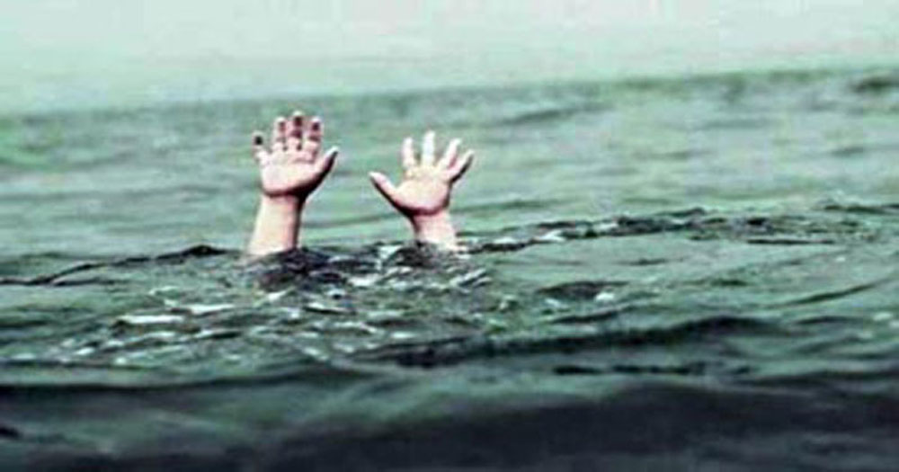 ডোবার পানিতে গোসলে নেমে দুই মাদ্রাসা ছাত্রের মৃত্যু