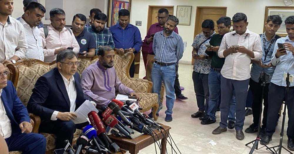 জরুরি অবস্থা ঘোষণার আইন সংশোধনের পক্ষে বিএনপি: সালাহউদ্দিন আহমদ