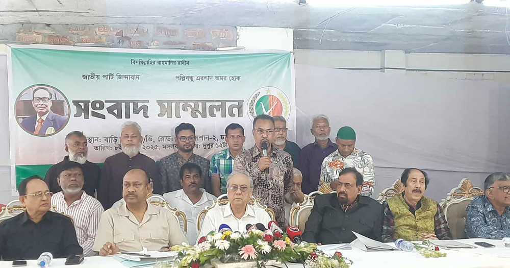 চেয়ারম্যানের সিদ্ধান্ত বেআইনি, আমরা এখনো স্বপদে বহাল আছি