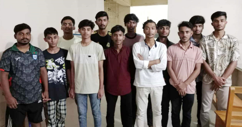 চাঁদপুরে কিশোর অপরাধে জড়িত সন্দেহে আটক ২২