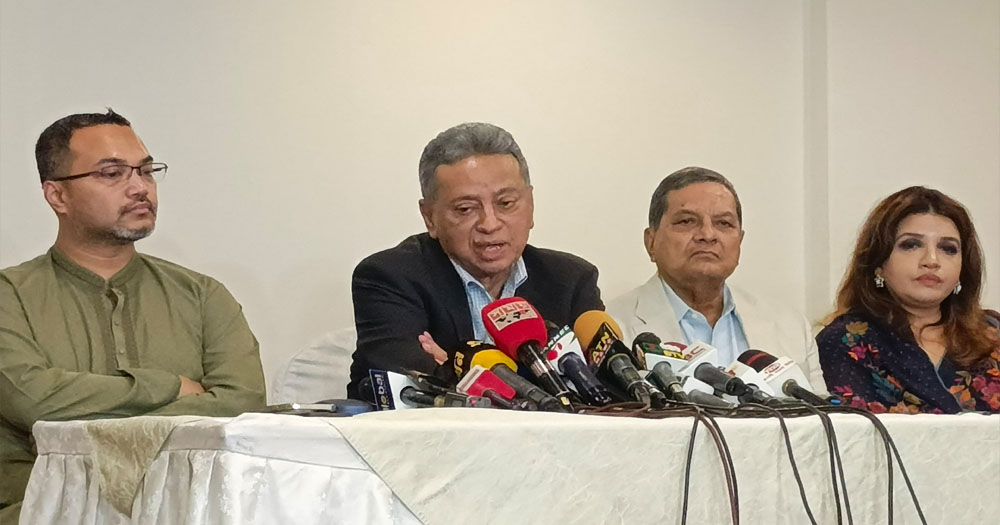 যুক্তরাষ্ট্রের শুল্ক চ্যালেঞ্জে সরকারের পাশে থাকবে বিএনপি: আমীর খসরু