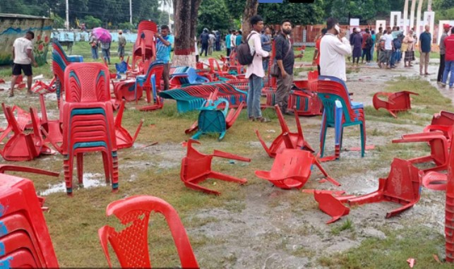 গোপালগঞ্জে এনসিপির সমাবেশ মঞ্চে  হামলা