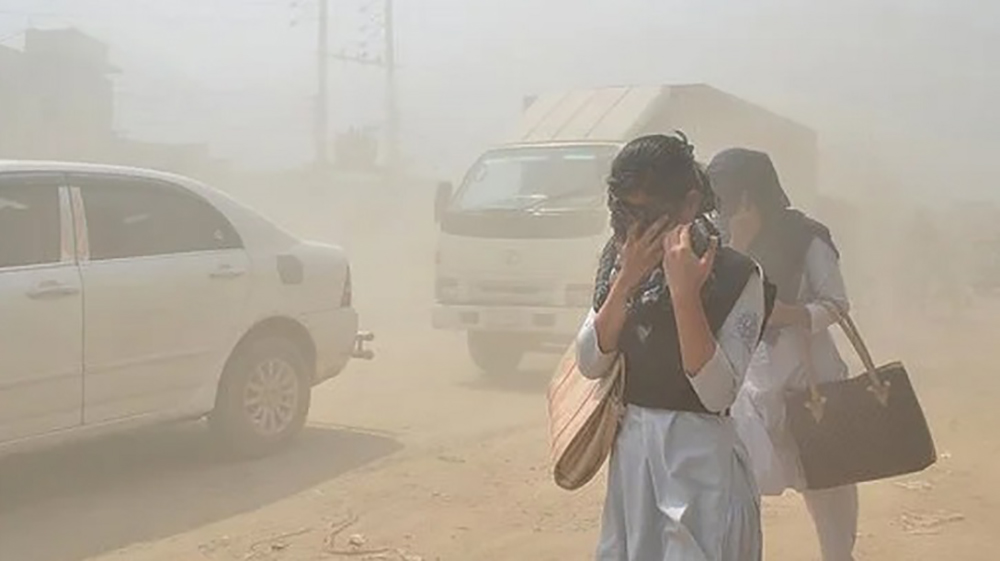 ধার করা অক্সিজেনে বেঁচে আছে ঢাকার মানুষ