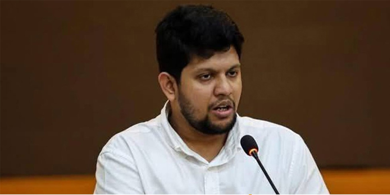 ভারতীয় আগ্রাসনের কাছে শেখ হাসিনা একটি পুতুল সরকার হয়ে উঠেছিল