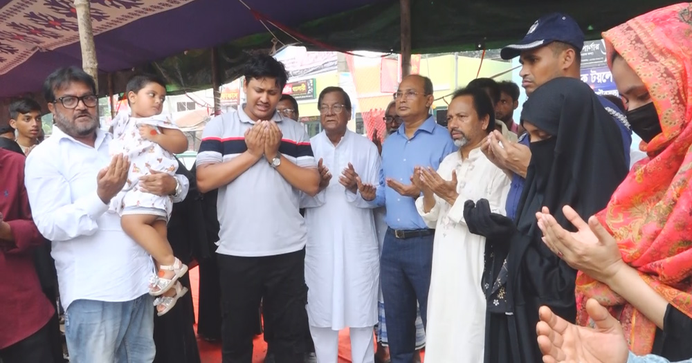 সিরাজগঞ্জে জুলাই শহীদদের স্বরনে বৃক্ষরোপণ