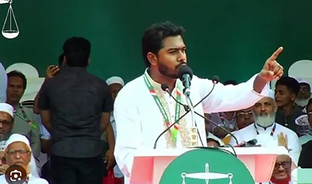 বিপদ কেটে গেলে মানুষ উৎফুল্য হয়, অহংকারী হয় তাই দেখতে পাচ্ছি : নুর