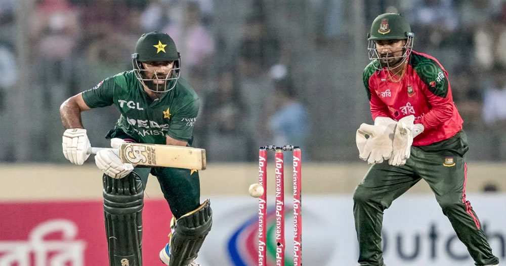 ১৩৪ রান তাড়া করতে নেমে ধুঁকছে পাকিস্তান