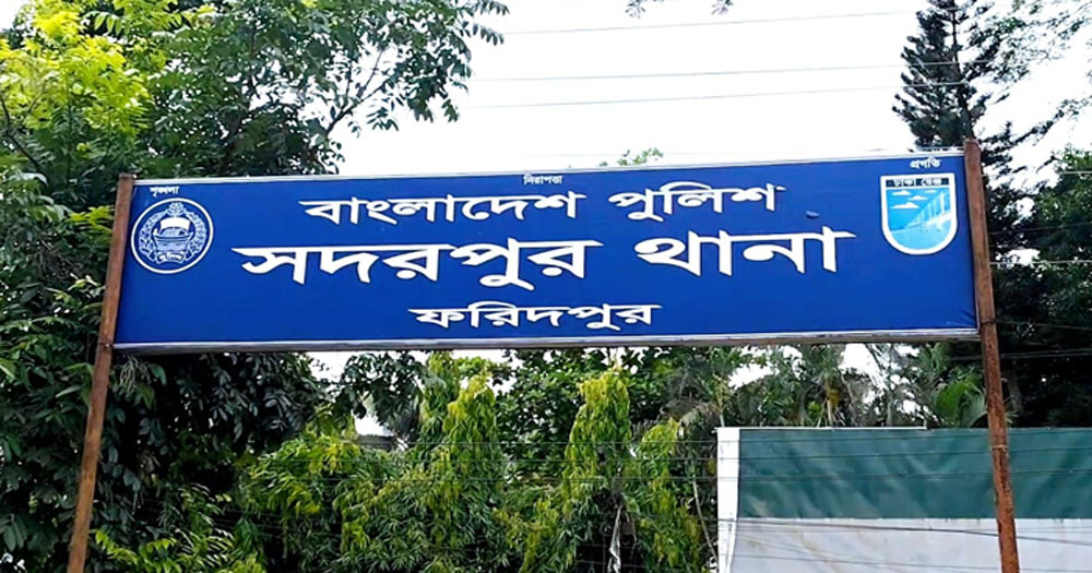 ফরিদপুরে ইজিবাইকের চাপায় শিশুর মৃত্যু