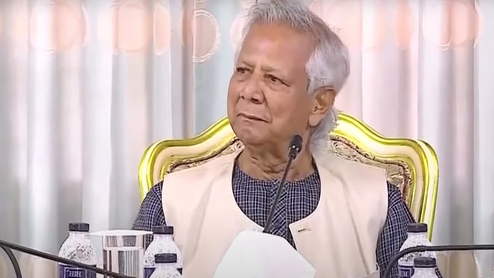 দগ্ধ রোগীদের সর্বোত্তম চিকিৎসাসেবা দিতে সরকার দৃঢ় প্রতিজ্ঞ:প্রধান উপদেষ্টা