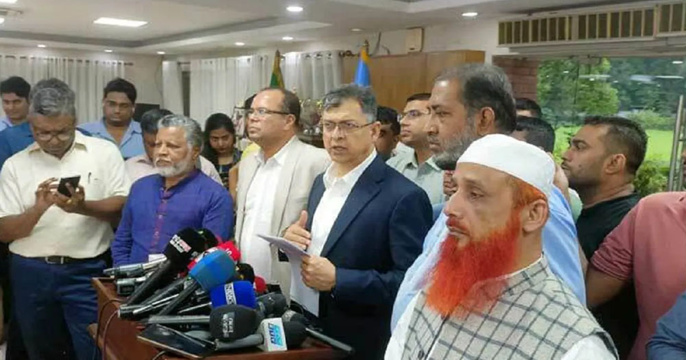 ফেব্রুয়ারিতে নির্বাচনের বিষয়ে প্রধান উপদেষ্টার উচিত ইসিকে জানানো : সালাহউদ্দিন আহমদ