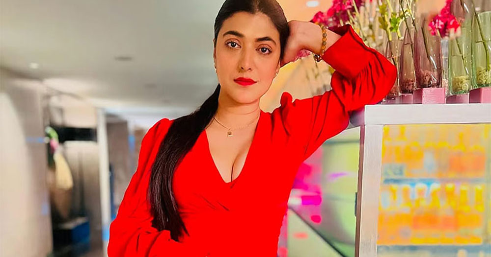 আমায় প্রাণে মারার হুমকি দিচ্ছে :রিয়া গাঙ্গুলি