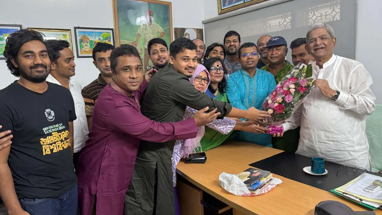 মির্জা ফখরুলের সঙ্গে ঠাকুরগাঁও সাংবাদিক ফোরামের মতবিনিময়