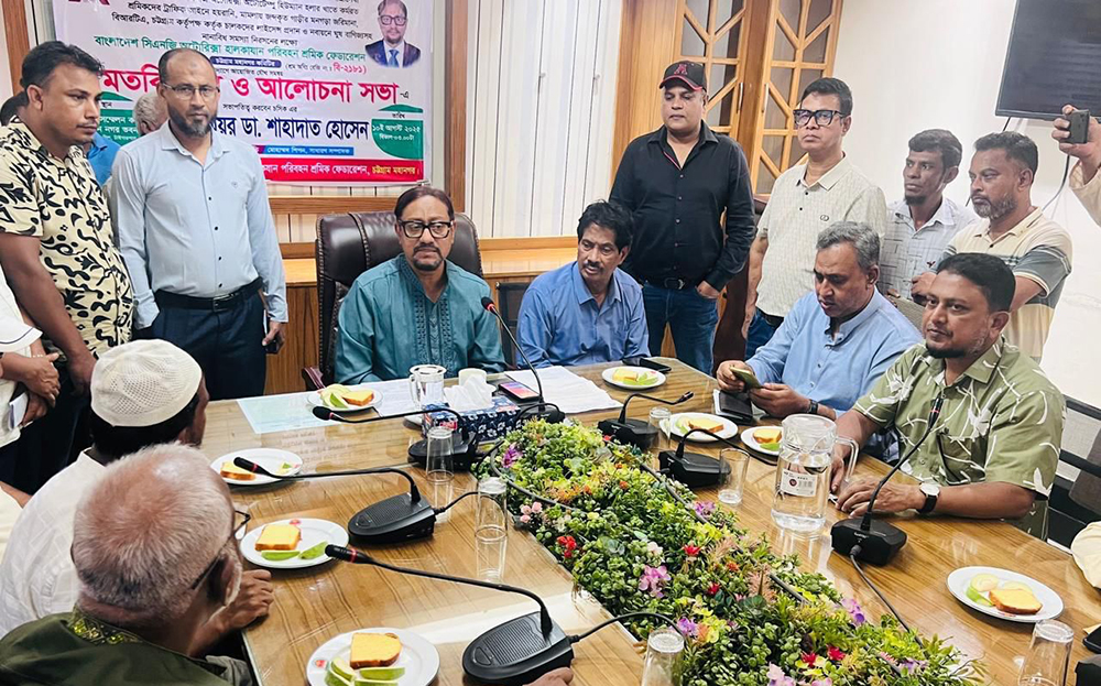 সম্মিলিত প্রচেষ্টার মাধ্যমে ট্রাফিক ব্যবস্থার উন্নয়ন করতে হবে: মেয়র ডা. শাহাদাত