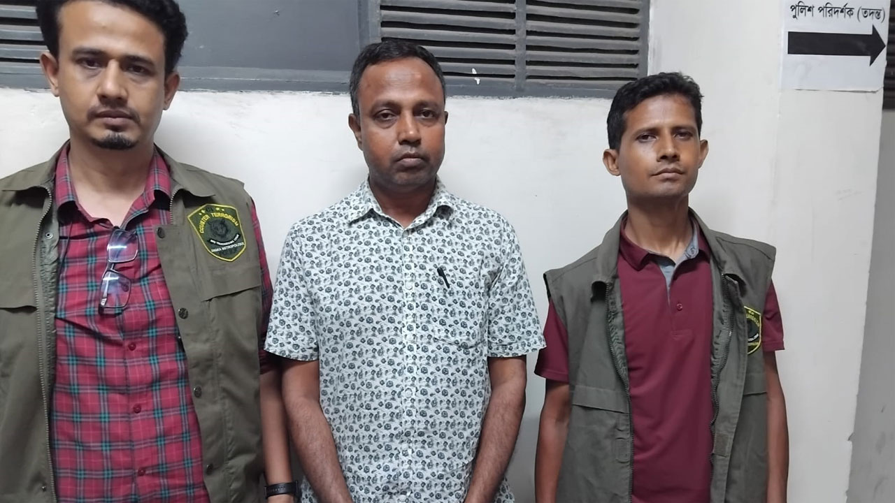 কৃষক লীগের কেন্দ্রীয় নেতা বখতিয়ার গ্রেপ্তার