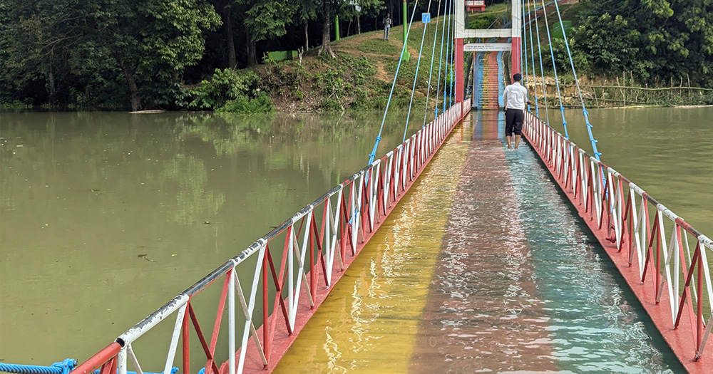 এখনো ডুবে আছে রাঙামাটির ‘ঝুলন্ত সেতু’