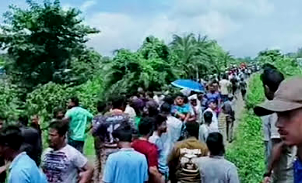 পলিটেকনিক শিক্ষার্থীদের বিক্ষোভ,  ট্রেন আটকে থাকলো ৪০ মিনিট